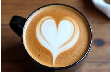 Caife le healaín latte casta